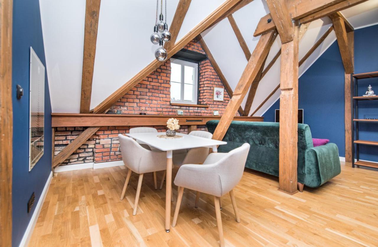 Uroczy Apartament กลีวิตเซ ภายนอก รูปภาพ